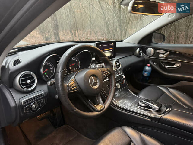 Черный Мерседес Ц-Класс, объемом двигателя 1.99 л и пробегом 170 тыс. км за 15300 $, фото 6 на Automoto.ua