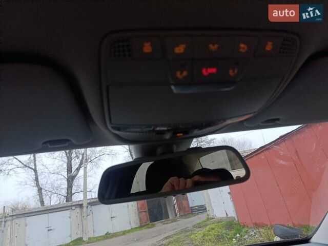 Черный Мерседес Ц-Класс, объемом двигателя 1.99 л и пробегом 110 тыс. км за 19100 $, фото 2 на Automoto.ua