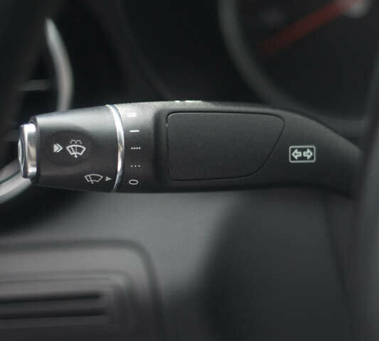 Черный Мерседес Ц-Класс, объемом двигателя 1.6 л и пробегом 207 тыс. км за 19000 $, фото 13 на Automoto.ua