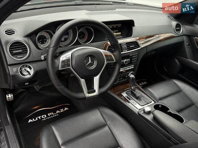 Чорний Мерседес Ц-Клас, об'ємом двигуна 1.8 л та пробігом 111 тис. км за 12900 $, фото 29 на Automoto.ua
