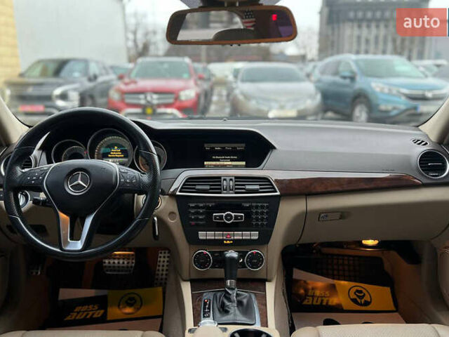 Чорний Мерседес Ц-Клас, об'ємом двигуна 3.5 л та пробігом 153 тис. км за 11999 $, фото 14 на Automoto.ua