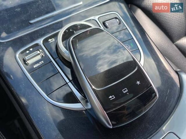 Черный Мерседес Ц-Класс, объемом двигателя 2 л и пробегом 107 тыс. км за 17490 $, фото 19 на Automoto.ua