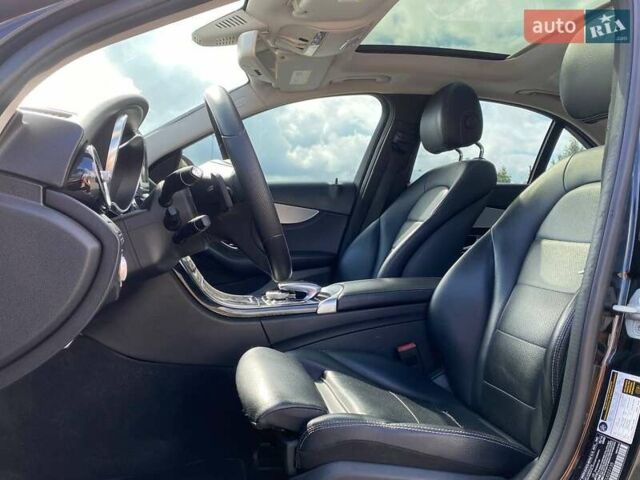 Черный Мерседес Ц-Класс, объемом двигателя 2 л и пробегом 107 тыс. км за 17490 $, фото 11 на Automoto.ua