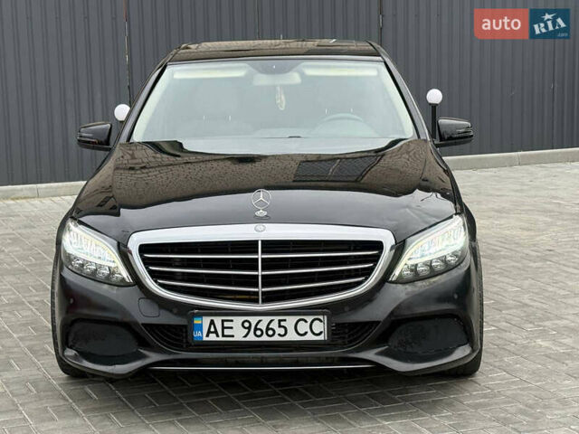 Чорний Мерседес Ц-Клас, об'ємом двигуна 1.8 л та пробігом 165 тис. км за 7999 $, фото 10 на Automoto.ua