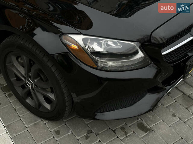 Чорний Мерседес Ц-Клас, об'ємом двигуна 2 л та пробігом 150 тис. км за 15950 $, фото 16 на Automoto.ua