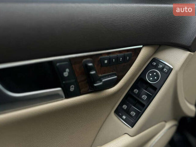 Чорний Мерседес Ц-Клас, об'ємом двигуна 3.5 л та пробігом 153 тис. км за 11999 $, фото 7 на Automoto.ua