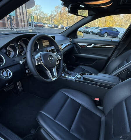 Чорний Мерседес Ц-Клас, об'ємом двигуна 1.8 л та пробігом 112 тис. км за 12900 $, фото 16 на Automoto.ua