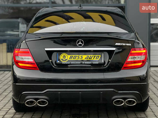 Чорний Мерседес Ц-Клас, об'ємом двигуна 3.5 л та пробігом 153 тис. км за 11999 $, фото 4 на Automoto.ua