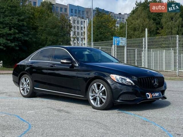 Черный Мерседес Ц-Класс, объемом двигателя 2 л и пробегом 107 тыс. км за 17490 $, фото 6 на Automoto.ua