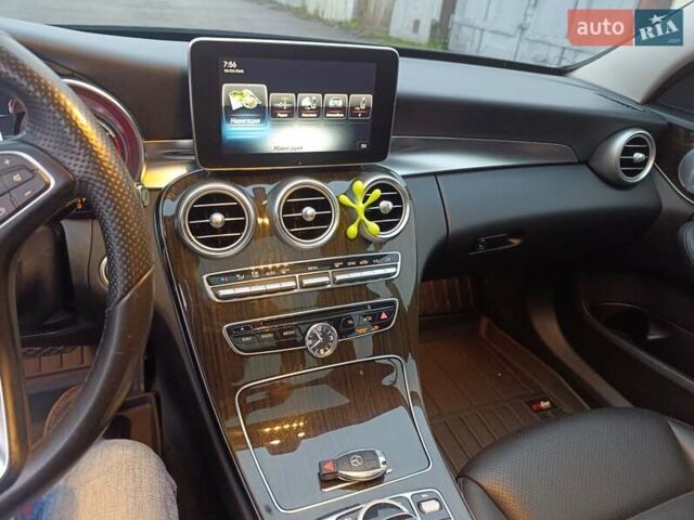 Черный Мерседес Ц-Класс, объемом двигателя 1.99 л и пробегом 110 тыс. км за 19100 $, фото 24 на Automoto.ua