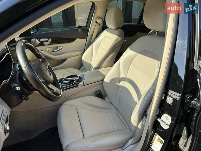 Черный Мерседес Ц-Класс, объемом двигателя 1.99 л и пробегом 130 тыс. км за 21700 $, фото 10 на Automoto.ua