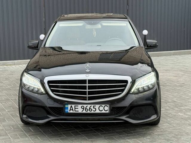 Черный Мерседес Ц-Класс, объемом двигателя 1.8 л и пробегом 110 тыс. км за 8500 $, фото 3 на Automoto.ua