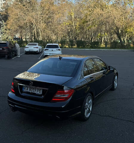 Чорний Мерседес Ц-Клас, об'ємом двигуна 1.8 л та пробігом 112 тис. км за 12900 $, фото 5 на Automoto.ua