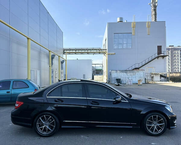 Чорний Мерседес Ц-Клас, об'ємом двигуна 1.8 л та пробігом 230 тис. км за 13500 $, фото 11 на Automoto.ua