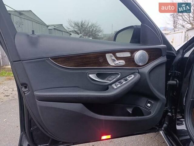 Черный Мерседес Ц-Класс, объемом двигателя 1.99 л и пробегом 110 тыс. км за 19100 $, фото 19 на Automoto.ua