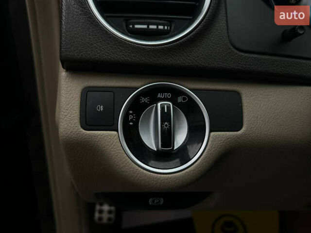 Чорний Мерседес Ц-Клас, об'ємом двигуна 3.5 л та пробігом 153 тис. км за 11999 $, фото 10 на Automoto.ua