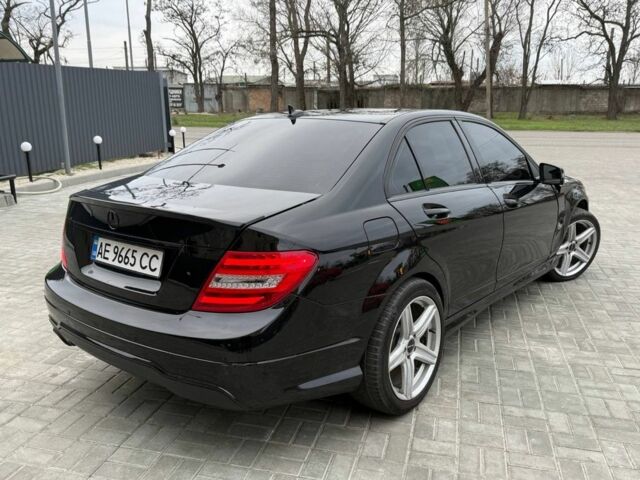 Черный Мерседес Ц-Класс, объемом двигателя 1.8 л и пробегом 110 тыс. км за 8500 $, фото 14 на Automoto.ua