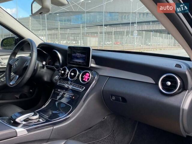 Черный Мерседес Ц-Класс, объемом двигателя 2 л и пробегом 107 тыс. км за 17490 $, фото 21 на Automoto.ua