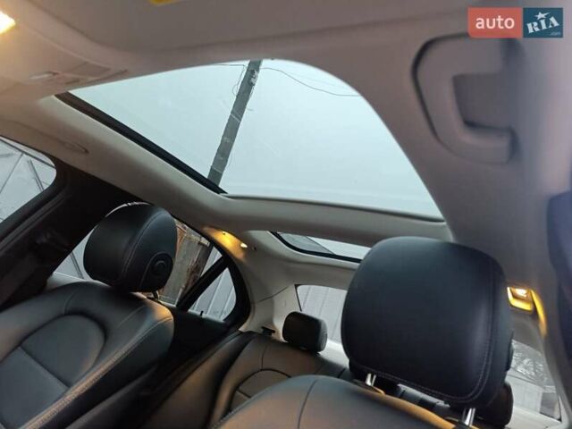 Черный Мерседес Ц-Класс, объемом двигателя 1.99 л и пробегом 110 тыс. км за 19100 $, фото 14 на Automoto.ua