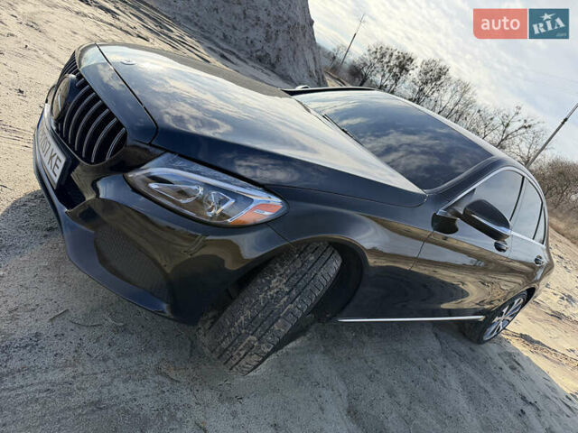 Чорний Мерседес Ц-Клас, об'ємом двигуна 1.99 л та пробігом 104 тис. км за 25000 $, фото 5 на Automoto.ua