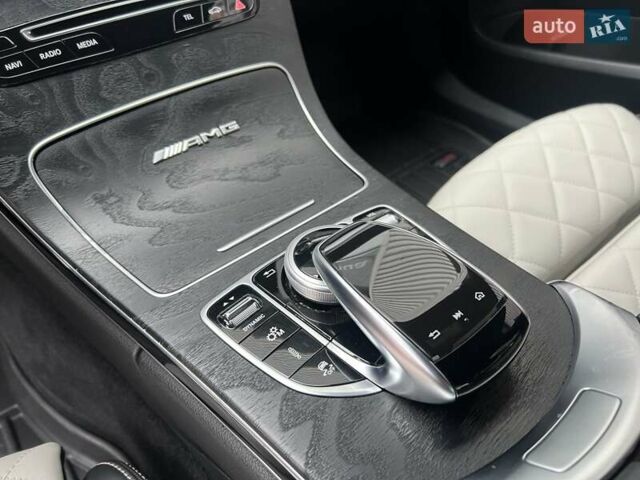Черный Мерседес Ц-Класс, объемом двигателя 3.98 л и пробегом 133 тыс. км за 38500 $, фото 17 на Automoto.ua