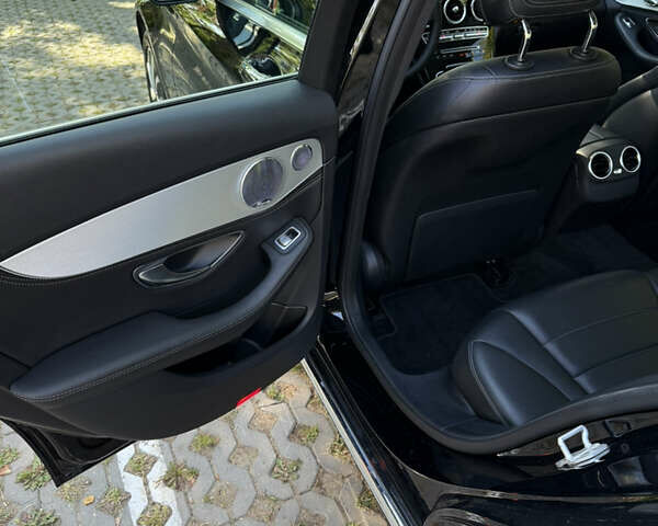 Черный Мерседес Ц-Класс, объемом двигателя 2 л и пробегом 170 тыс. км за 18500 $, фото 36 на Automoto.ua