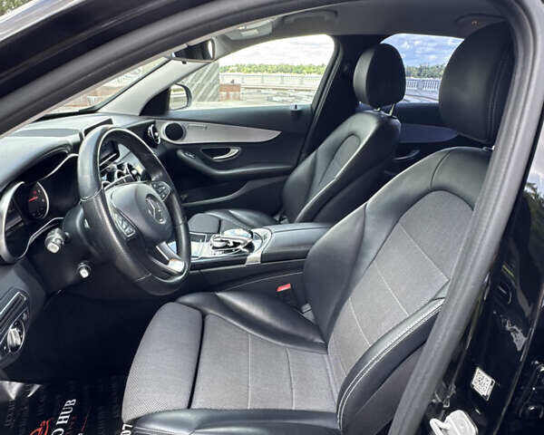 Черный Мерседес Ц-Класс, объемом двигателя 1.6 л и пробегом 232 тыс. км за 18777 $, фото 86 на Automoto.ua