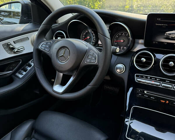 Черный Мерседес Ц-Класс, объемом двигателя 2 л и пробегом 170 тыс. км за 18500 $, фото 23 на Automoto.ua