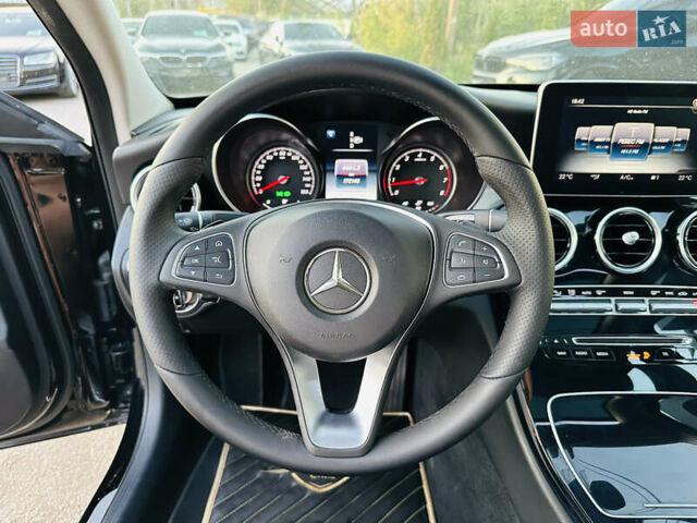 Черный Мерседес Ц-Класс, объемом двигателя 1.99 л и пробегом 172 тыс. км за 19500 $, фото 26 на Automoto.ua