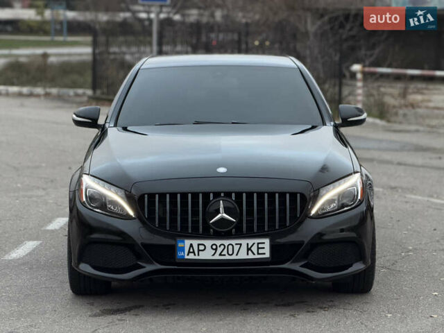 Черный Мерседес Ц-Класс, объемом двигателя 2 л и пробегом 98 тыс. км за 22500 $, фото 2 на Automoto.ua