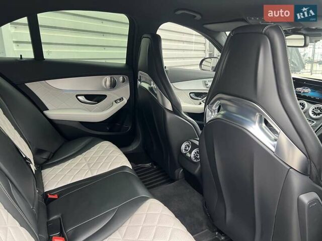 Мерседес Ц-Класс 2015 в Киеве на Automoto.ua Черный Мерседес Ц-Класс, объемом двигателя 3.98 л и пробегом 133 тыс. км за 38500 $, фото 22 на Automoto.ua