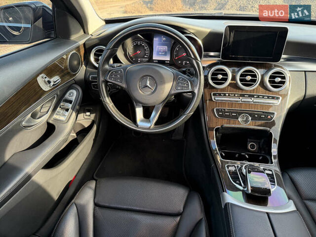 Чорний Мерседес Ц-Клас, об'ємом двигуна 1.99 л та пробігом 104 тис. км за 25000 $, фото 42 на Automoto.ua