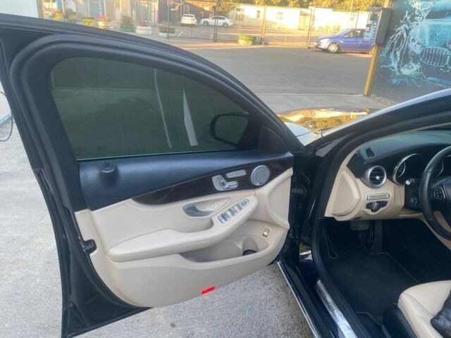 Чорний Мерседес Ц-Клас, об'ємом двигуна 2 л та пробігом 143 тис. км за 19800 $, фото 16 на Automoto.ua