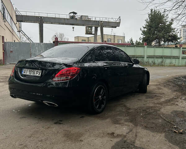 Черный Мерседес Ц-Класс, объемом двигателя 1.99 л и пробегом 190 тыс. км за 16999 $, фото 3 на Automoto.ua