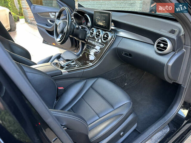 Черный Мерседес Ц-Класс, объемом двигателя 2 л и пробегом 199 тыс. км за 19800 $, фото 32 на Automoto.ua