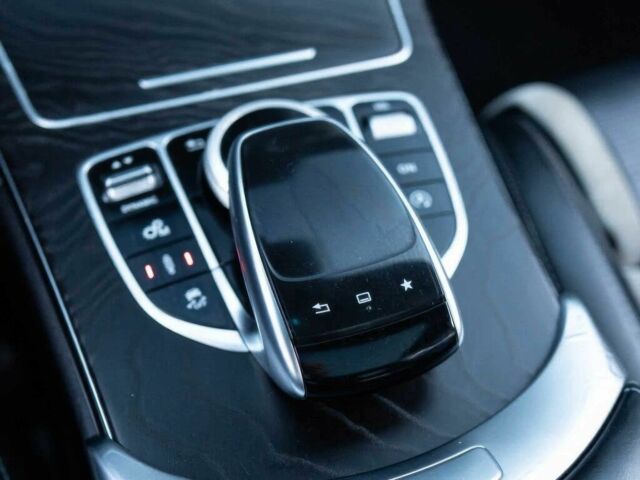 Чорний Мерседес Ц-Клас, об'ємом двигуна 4 л та пробігом 84 тис. км за 7400 $, фото 16 на Automoto.ua