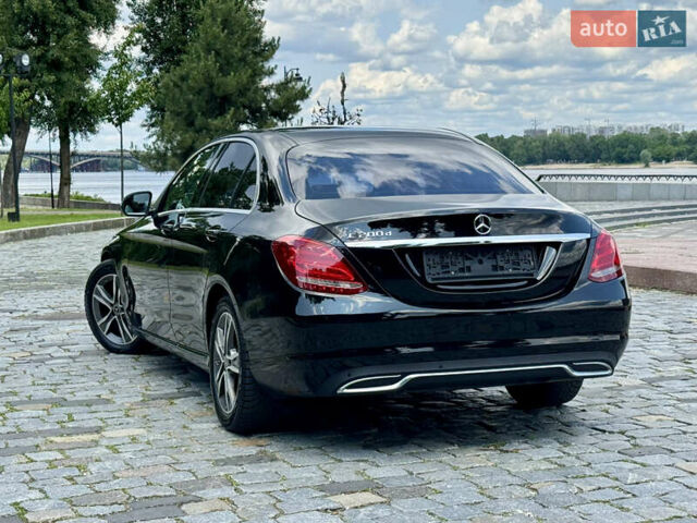 Черный Мерседес Ц-Класс, объемом двигателя 1.6 л и пробегом 232 тыс. км за 18777 $, фото 5 на Automoto.ua
