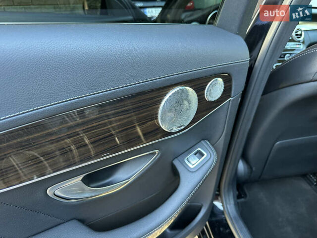 Черный Мерседес Ц-Класс, объемом двигателя 2 л и пробегом 199 тыс. км за 19800 $, фото 37 на Automoto.ua