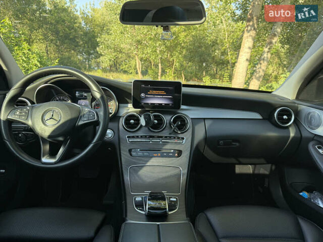 Черный Мерседес Ц-Класс, объемом двигателя 1.99 л и пробегом 70 тыс. км за 20000 $, фото 15 на Automoto.ua