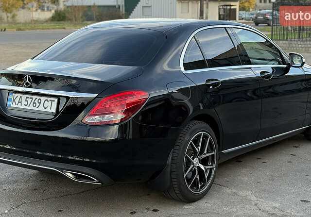 Чорний Мерседес Ц-Клас, об'ємом двигуна 1.99 л та пробігом 170 тис. км за 16500 $, фото 6 на Automoto.ua