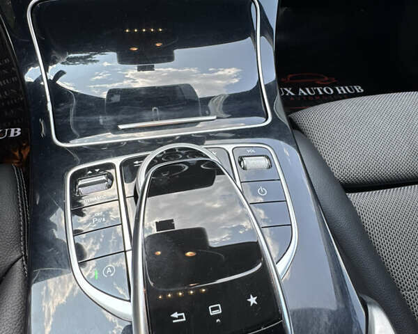 Черный Мерседес Ц-Класс, объемом двигателя 1.6 л и пробегом 232 тыс. км за 18777 $, фото 16 на Automoto.ua