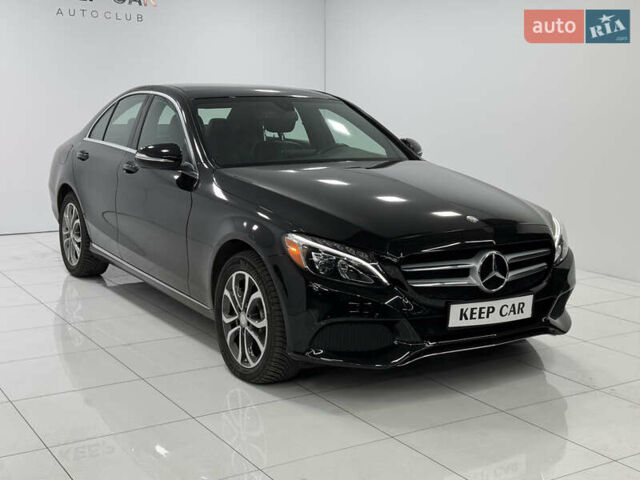 Черный Мерседес Ц-Класс, объемом двигателя 2 л и пробегом 95 тыс. км за 21999 $, фото 1 на Automoto.ua
