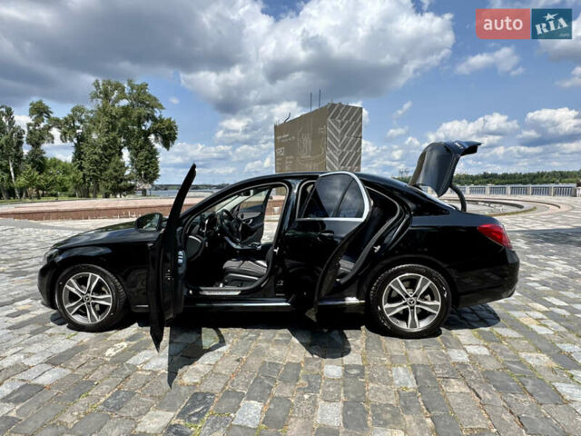 Черный Мерседес Ц-Класс, объемом двигателя 1.6 л и пробегом 232 тыс. км за 18777 $, фото 40 на Automoto.ua