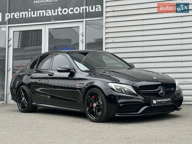 Мерседес Ц-Класс 2015 в Киеве на Automoto.ua Черный Мерседес Ц-Класс, объемом двигателя 3.98 л и пробегом 133 тыс. км за 38500 $, фото 5 на Automoto.ua
