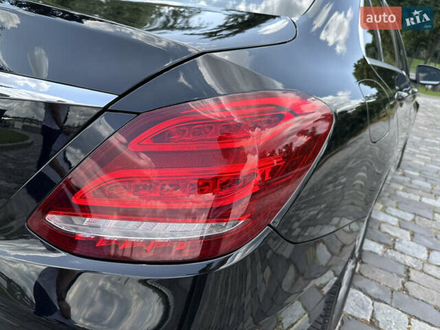 Черный Мерседес Ц-Класс, объемом двигателя 1.6 л и пробегом 232 тыс. км за 18777 $, фото 55 на Automoto.ua