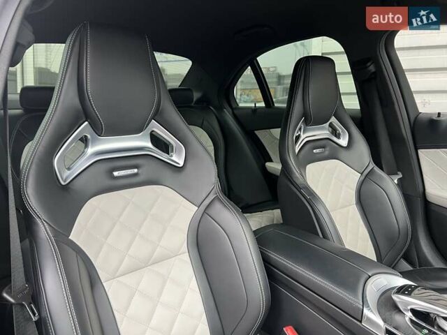 Мерседес Ц-Класс 2015 в Киеве на Automoto.ua Черный Мерседес Ц-Класс, объемом двигателя 3.98 л и пробегом 133 тыс. км за 38500 $, фото 27 на Automoto.ua