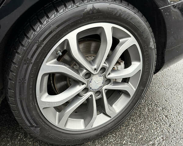 Чорний Мерседес Ц-Клас, об'ємом двигуна 1.99 л та пробігом 235 тис. км за 14999 $, фото 17 на Automoto.ua