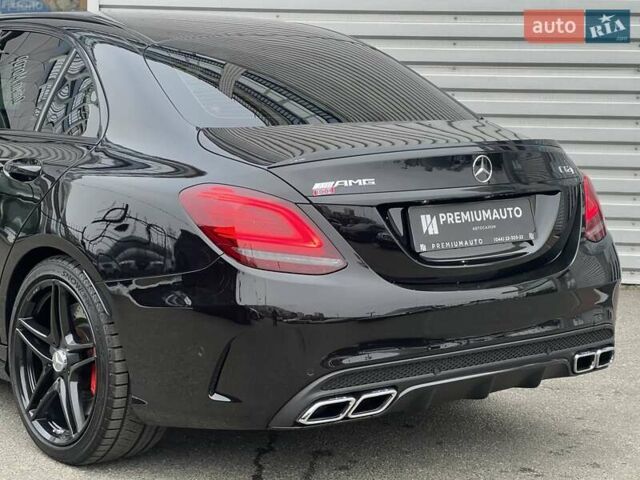 Мерседес Ц-Класс 2015 в Киеве на Automoto.ua Черный Мерседес Ц-Класс, объемом двигателя 3.98 л и пробегом 133 тыс. км за 38500 $, фото 10 на Automoto.ua