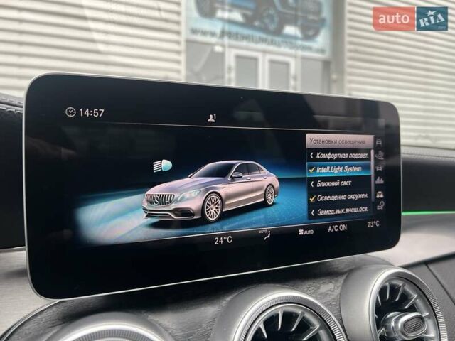 Мерседес Ц-Класс 2015 в Киеве на Automoto.ua Черный Мерседес Ц-Класс, объемом двигателя 3.98 л и пробегом 133 тыс. км за 38500 $, фото 36 на Automoto.ua