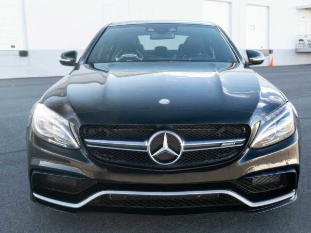 Чорний Мерседес Ц-Клас, об'ємом двигуна 4 л та пробігом 84 тис. км за 7400 $, фото 1 на Automoto.ua